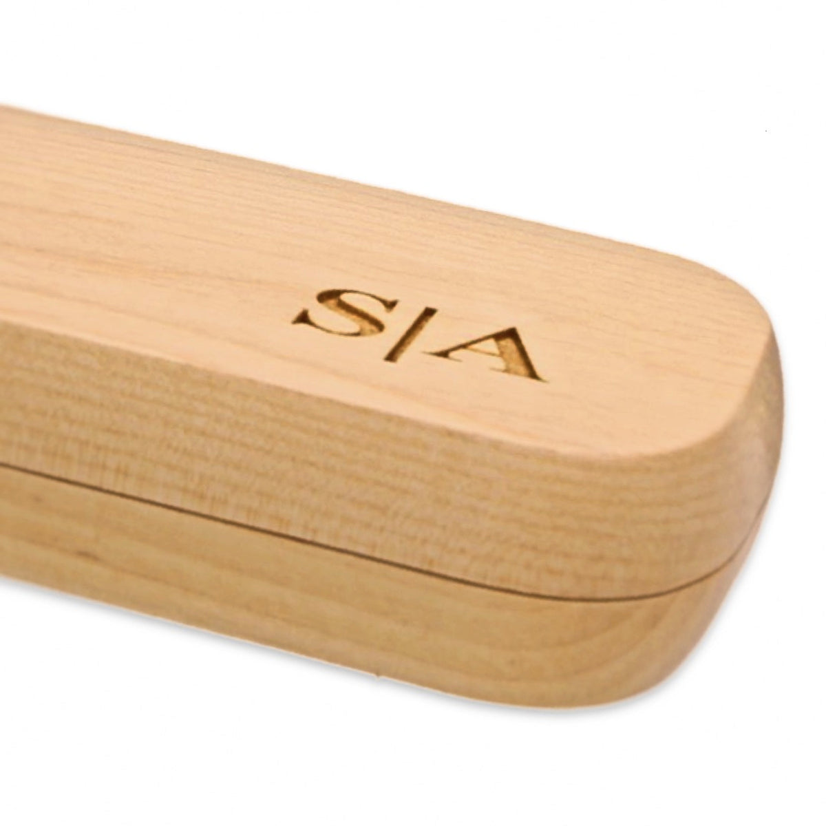 Holz-Kugelschreiber mit Gravur der Initiale in Geschenk-Schachtel